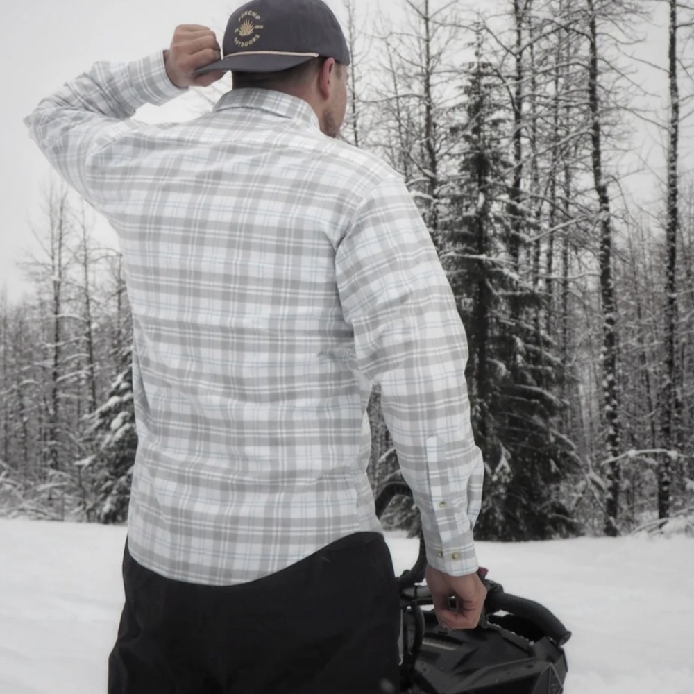 Poncho Men's Regular Fit Magnetic Pockets Flannel Shirt Size XL White/Gray/Blue - Picture 2 of 12
